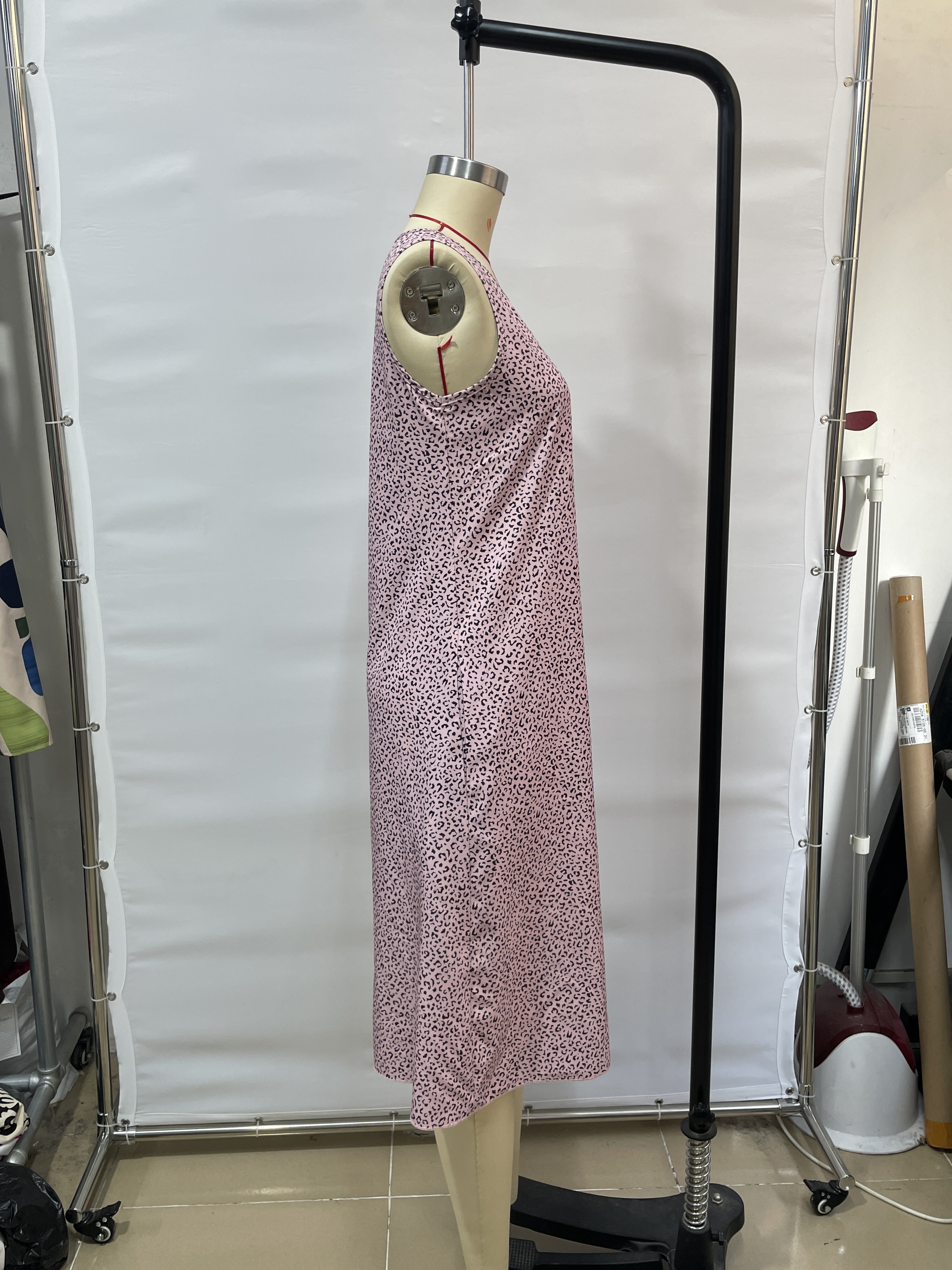 GXZ Sleeveless Leopard Print Midi Dress - Casual Chic and Effortless Style