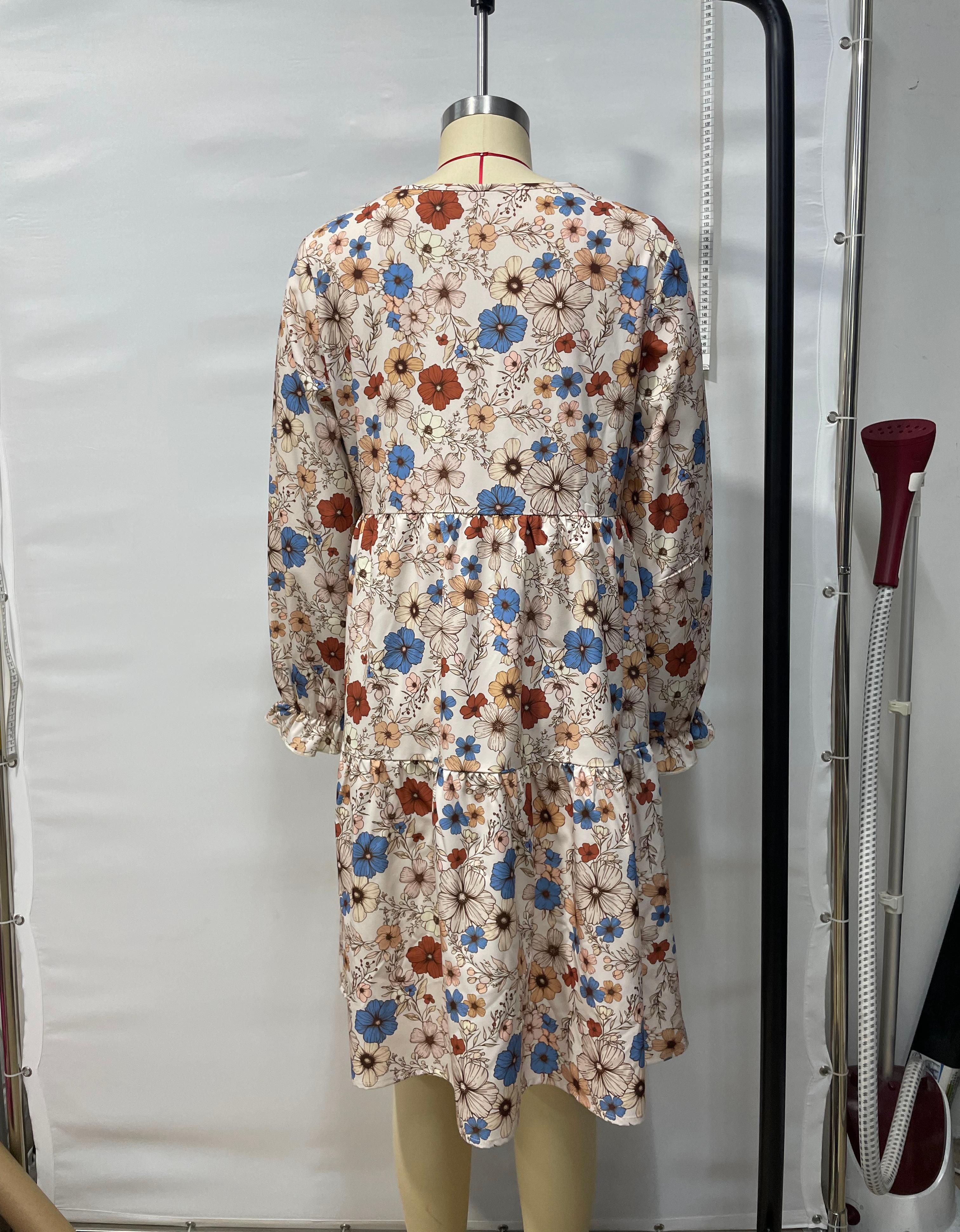 Bohemian Chic: GXZ Floral Smock Dress