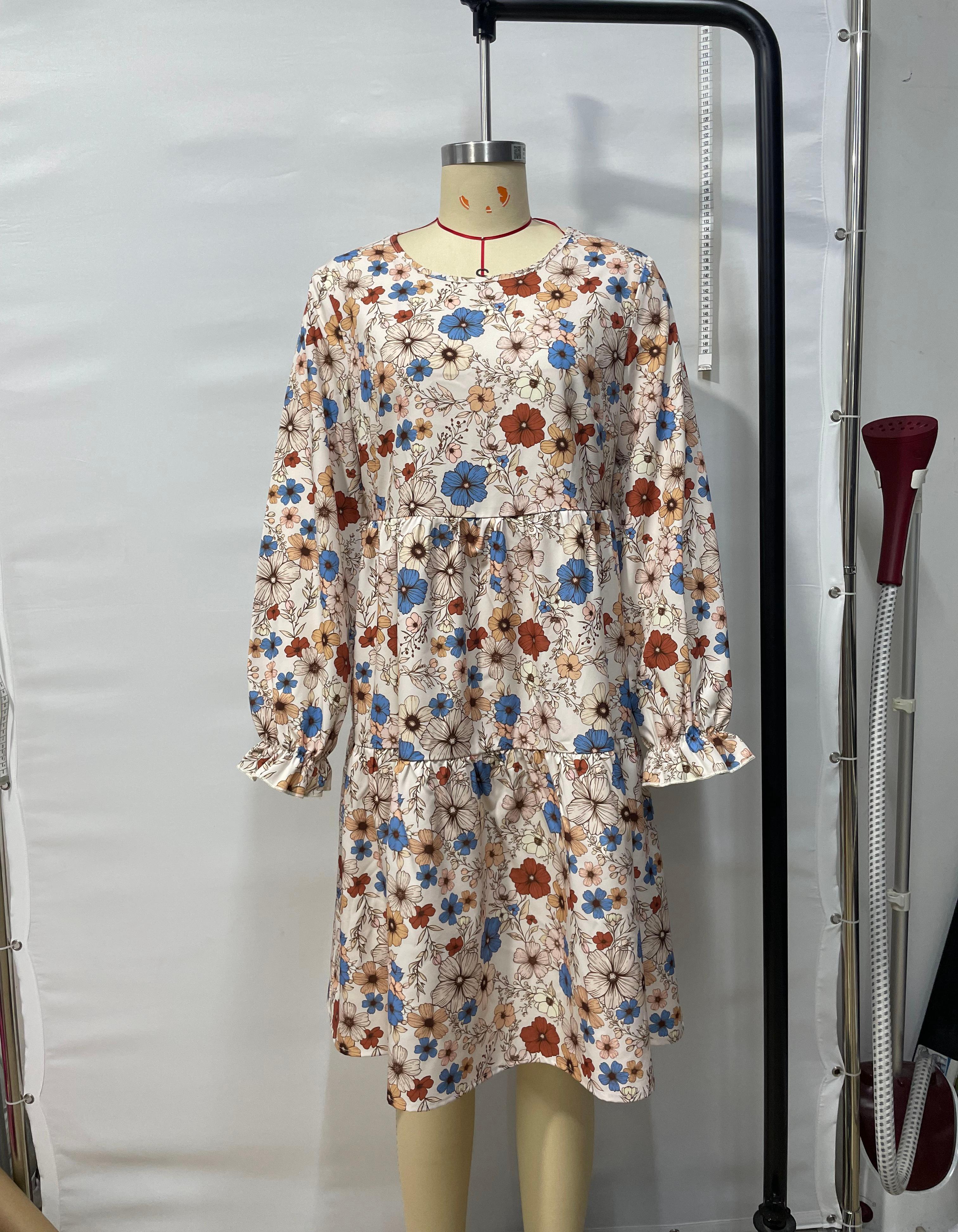 Bohemian Chic: GXZ Floral Smock Dress