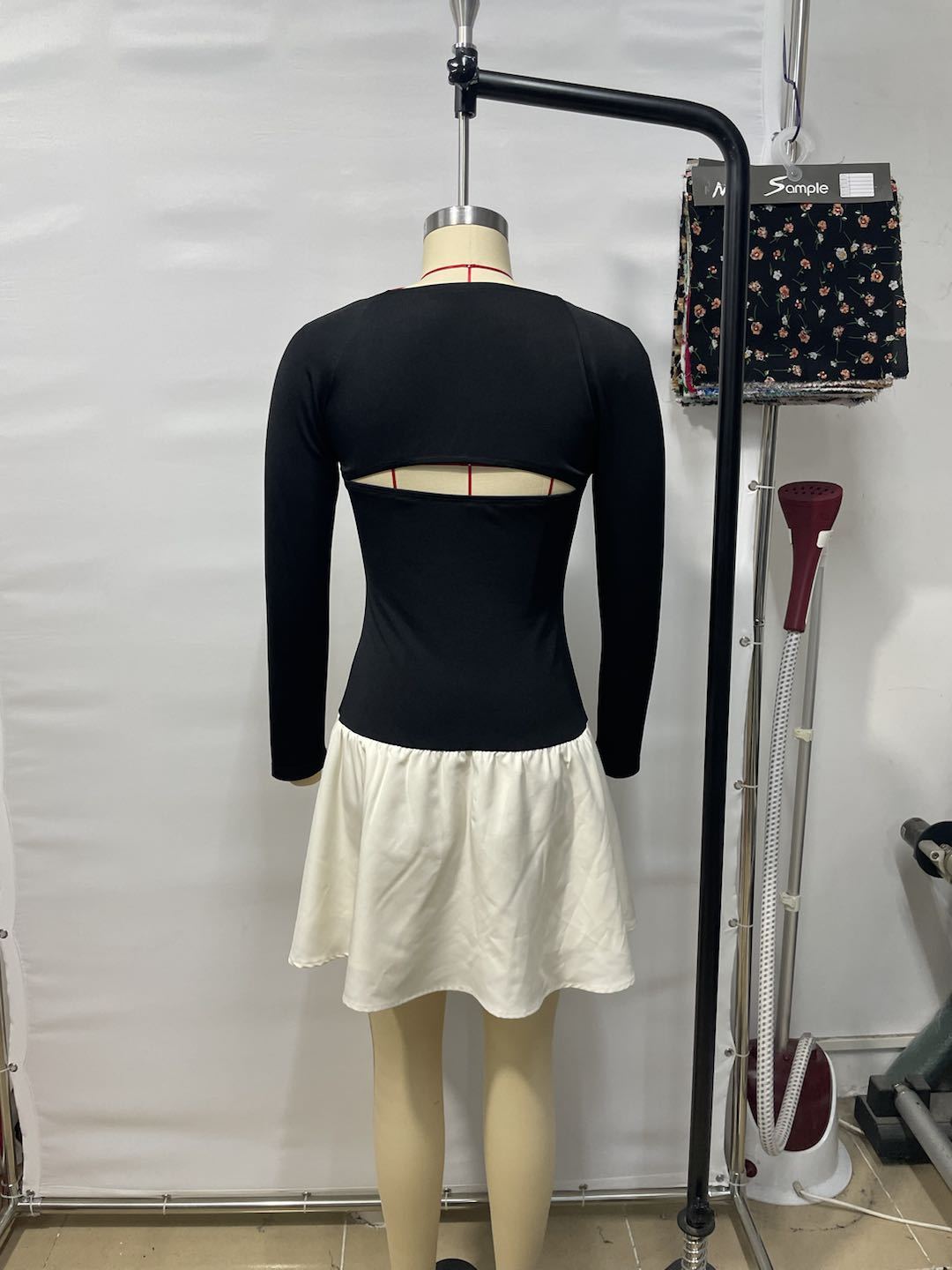 GXZ Two-Tone Minimalist Strapless Dress with Sleeves