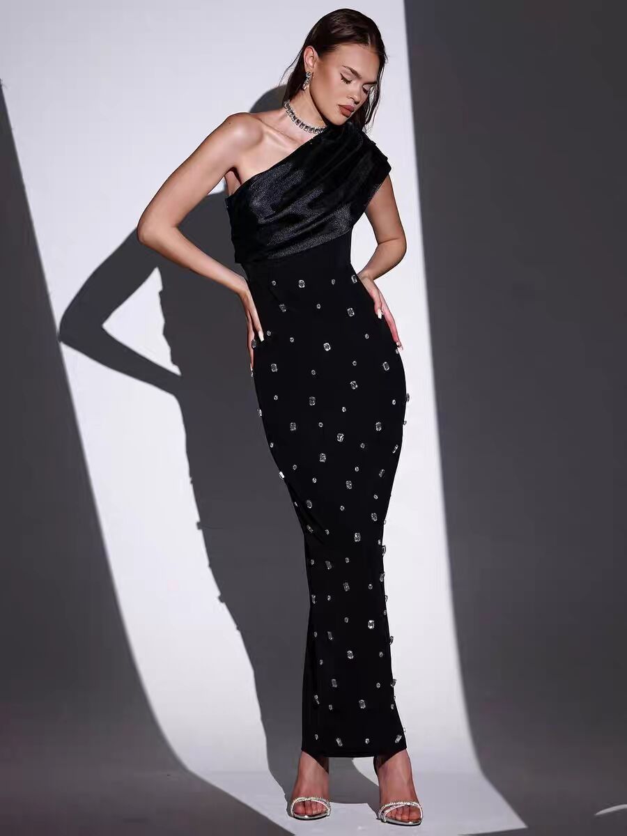 GXZ One-Shoulder Black Evening Dress – Elegant & Glamorous Look