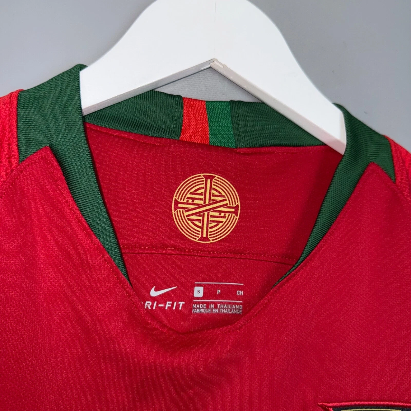 Portugal National Team Home Retro C. Ronaldo 7 (CR7) Shirt 2020-2021  Non-Customize