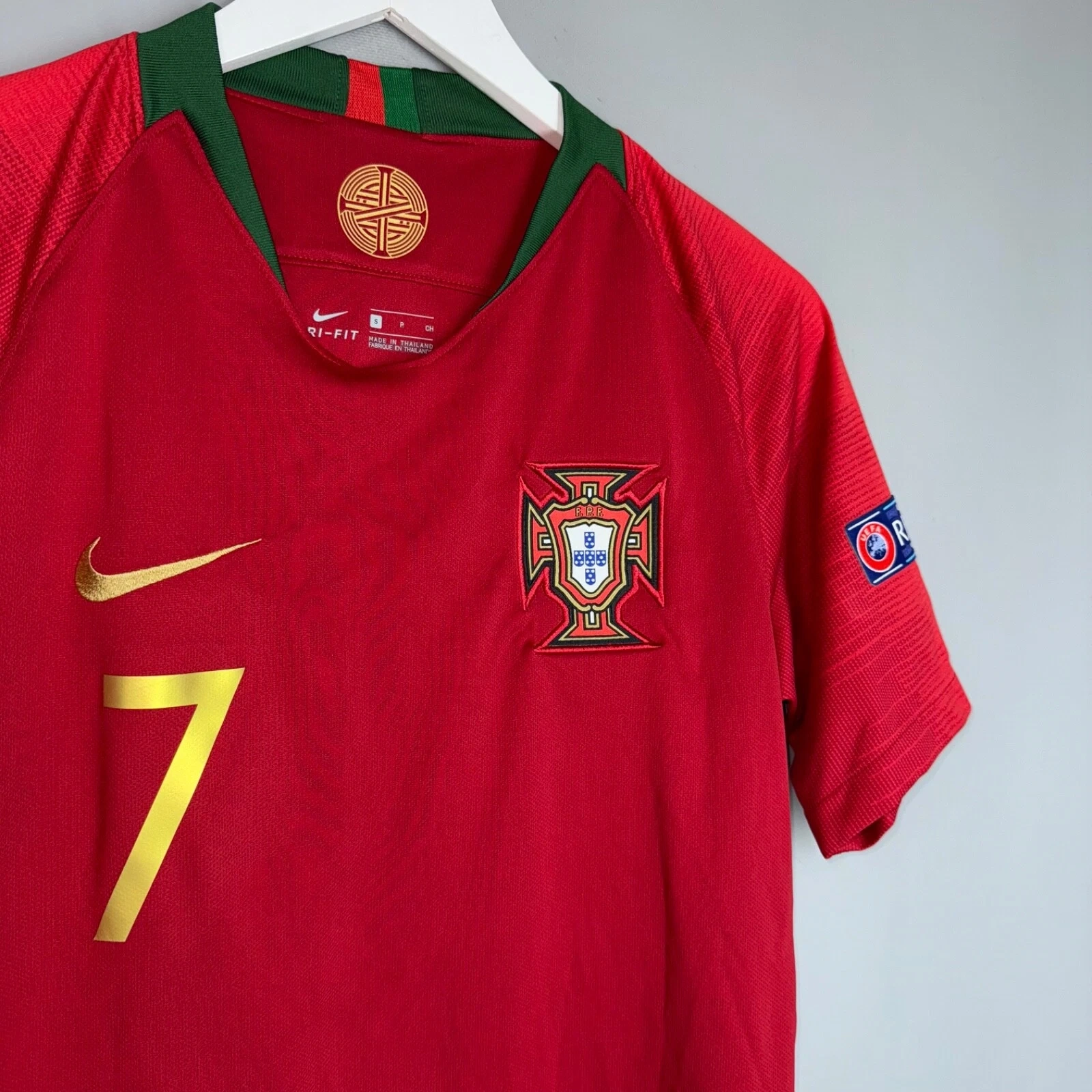 Portugal National Team Home Retro C. Ronaldo 7 (CR7) Shirt 2020-2021  Non-Customize
