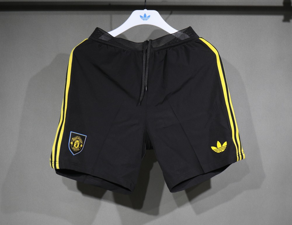 Manchester United Third Soccer Shorts Fans+Player Version 25-26