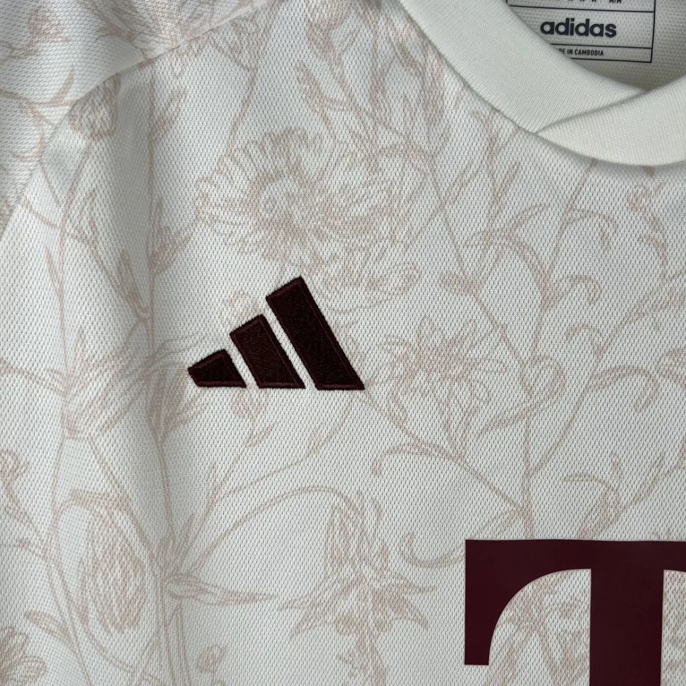 23-24 Bayern Munich Third Jersey