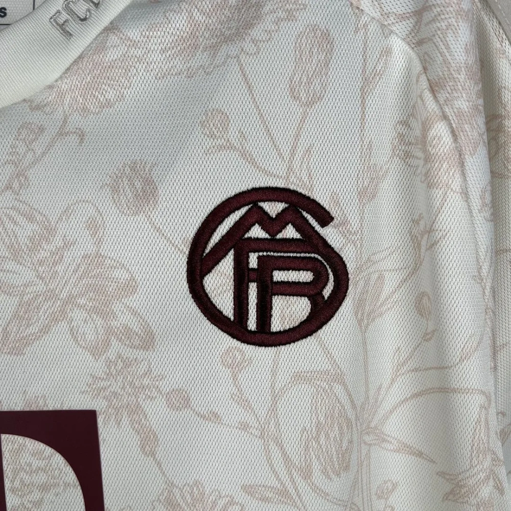 23-24 Bayern Munich Third Jersey