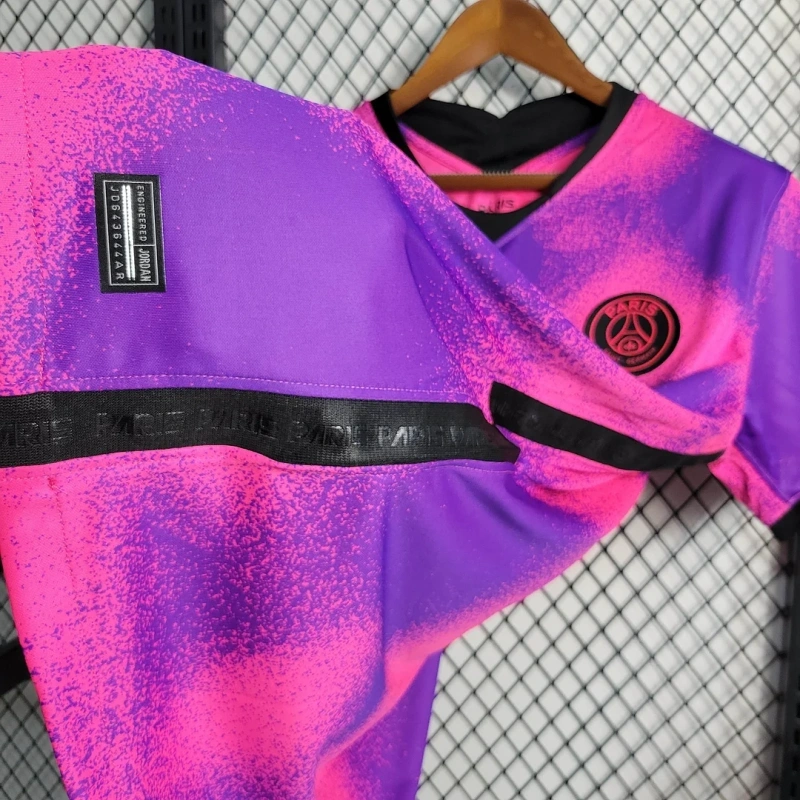 24-25  Paris Saint-Germain Fourth Away Football Shirt