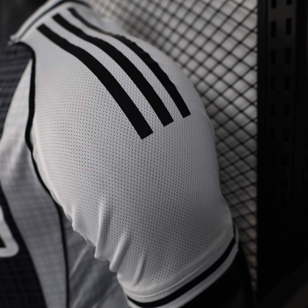 Newcastle United Shirt Home Jersey Player Version 25-26