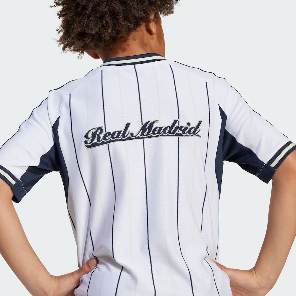 Real Madrid 2025-26 casual white striped short sleeved shirt