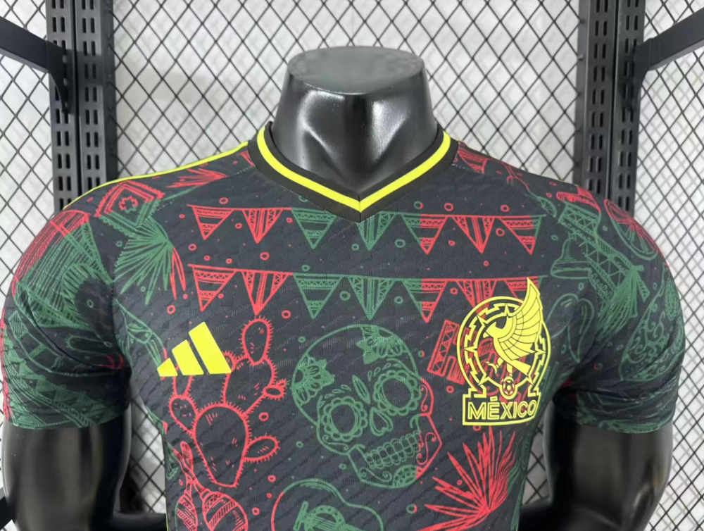 Mexican Special Edition Football Shirt Player Edition 25-26