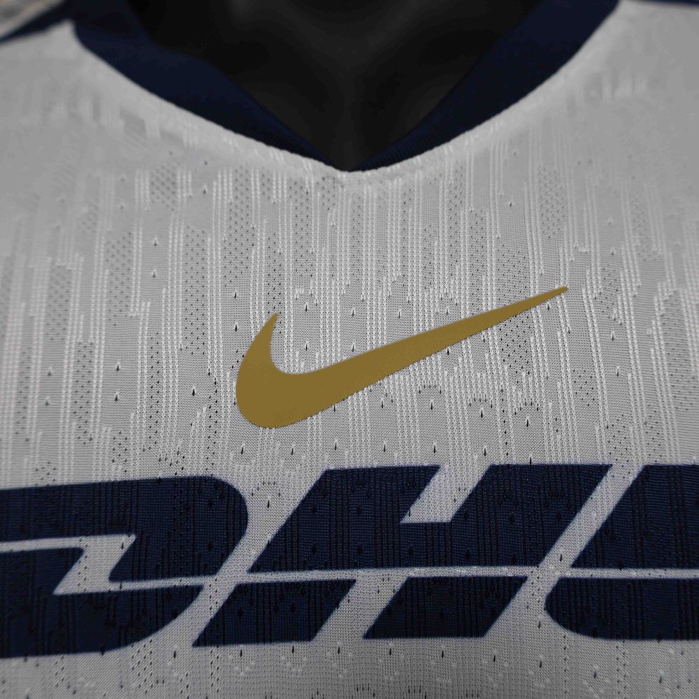Pumas UNAM Home Kit football jersey Player Version 2025-26