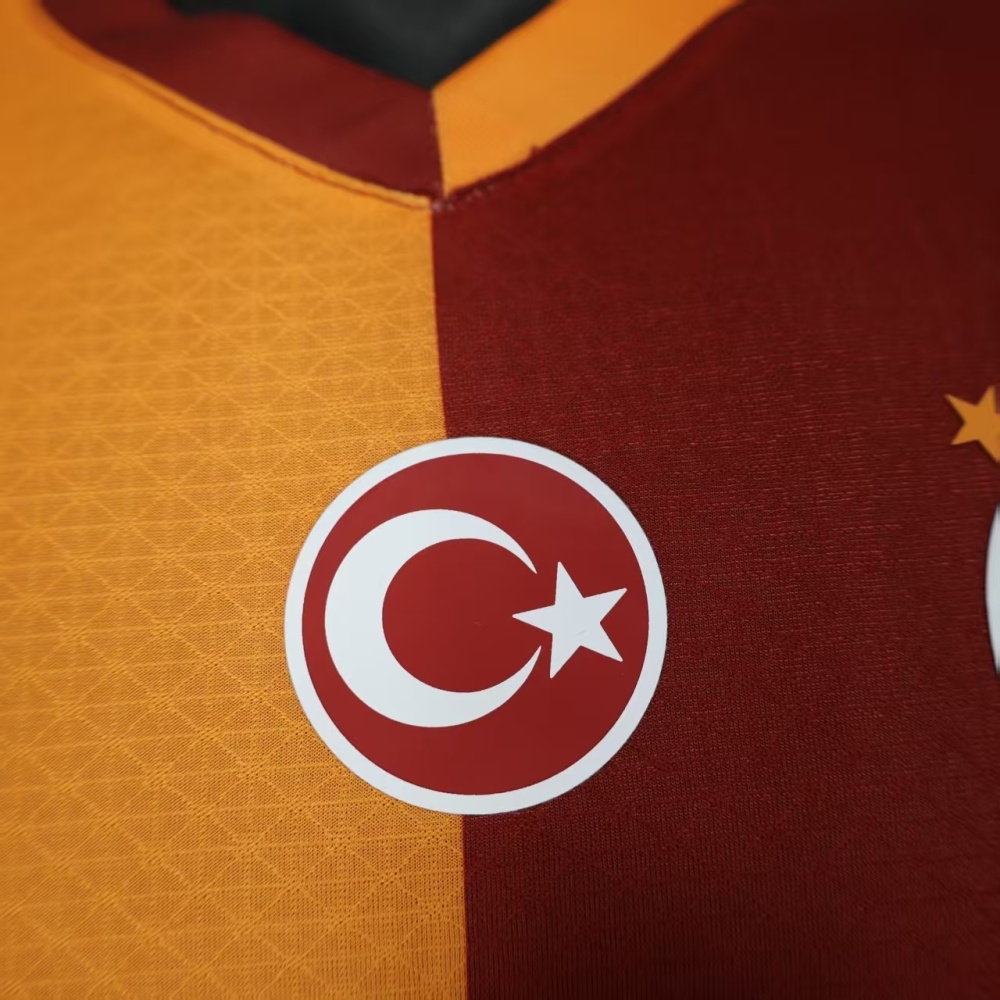 Galatasaray Home Shirt Soccer Jersey 2025-26 player version