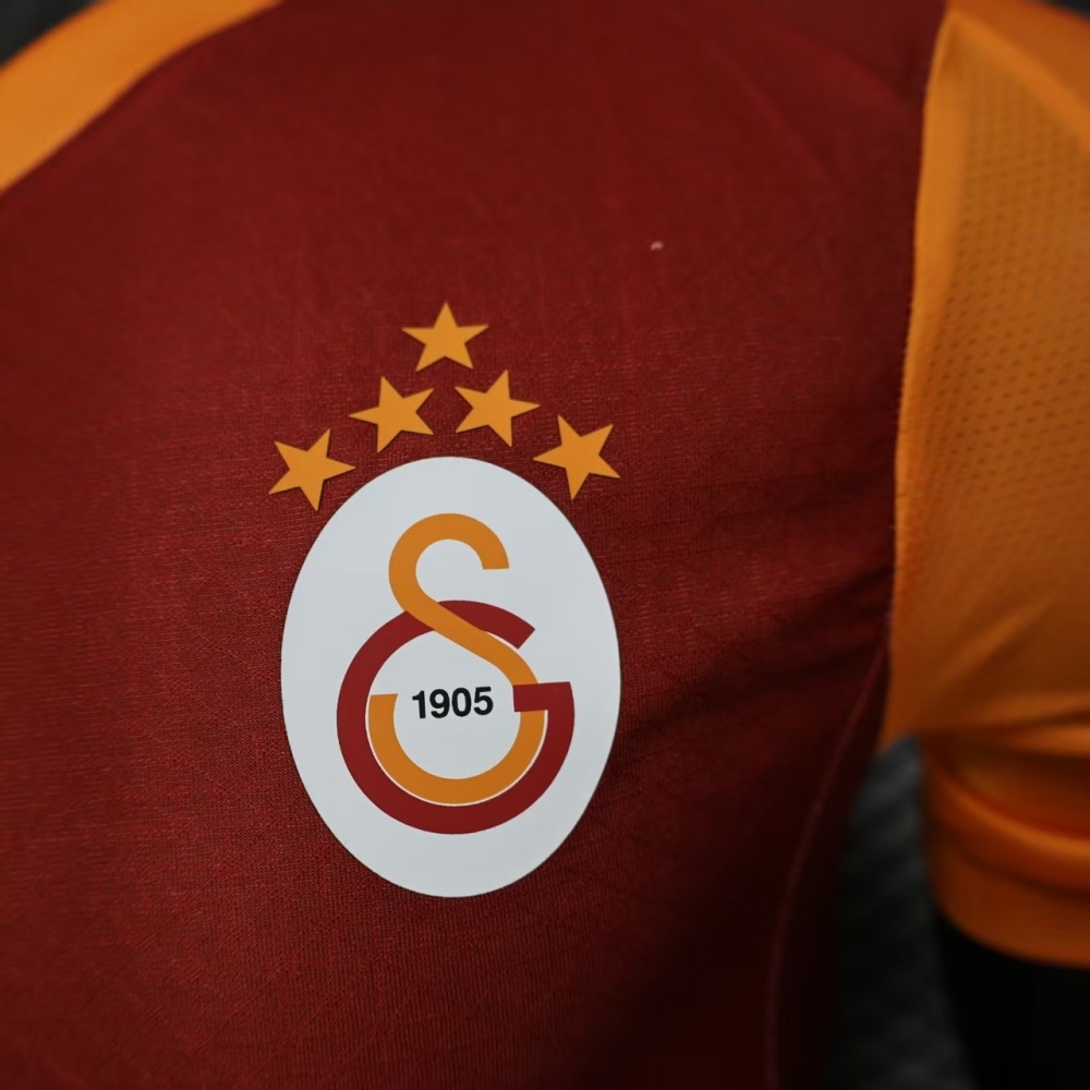 Galatasaray Home Shirt Soccer Jersey 2025-26 player version