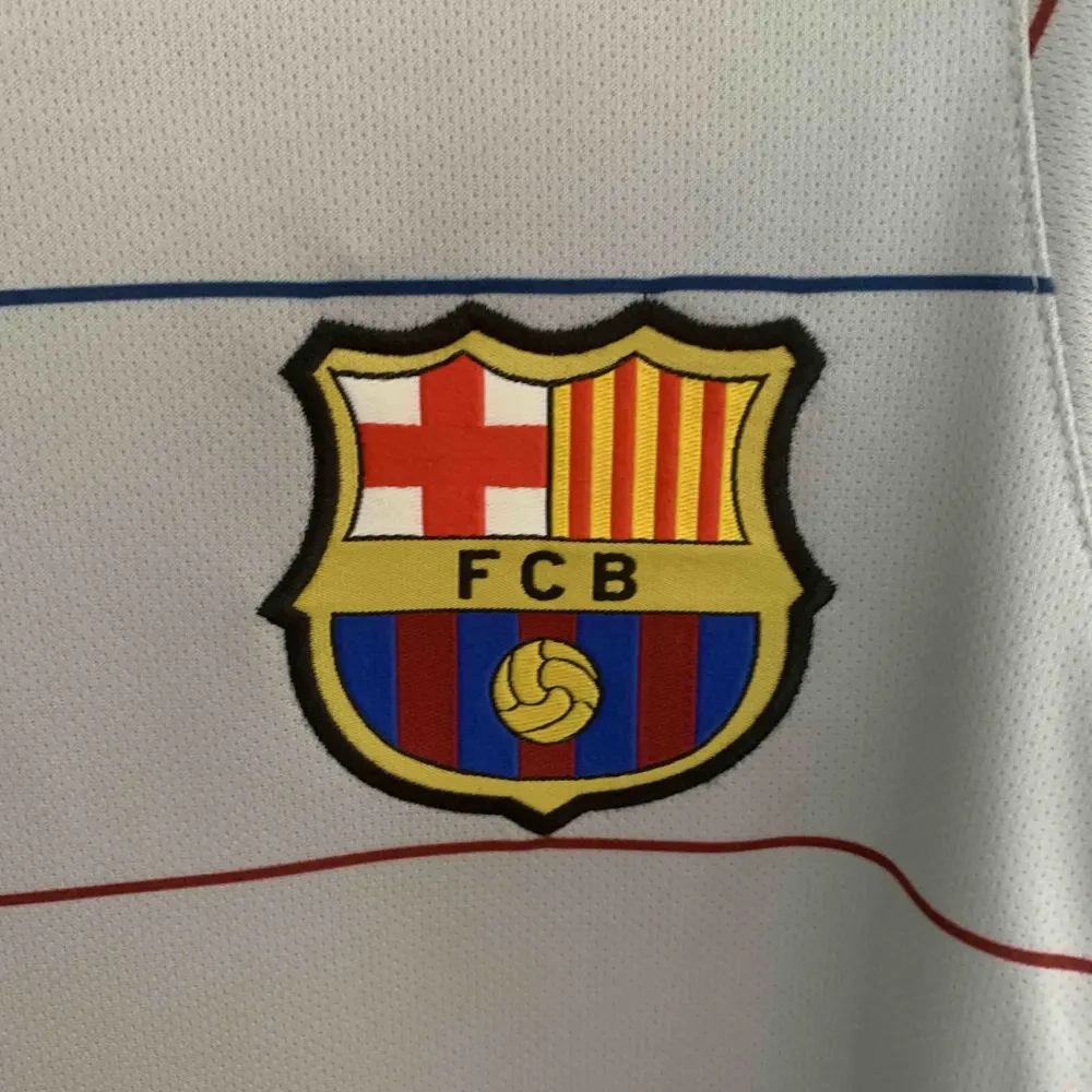 03-04 Barcelona Retro jersey Away Soccer Shirt