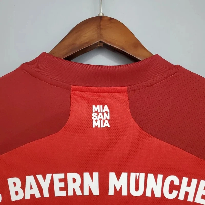 21-22 Bayern Munich Home Retro Football jersey Fan version