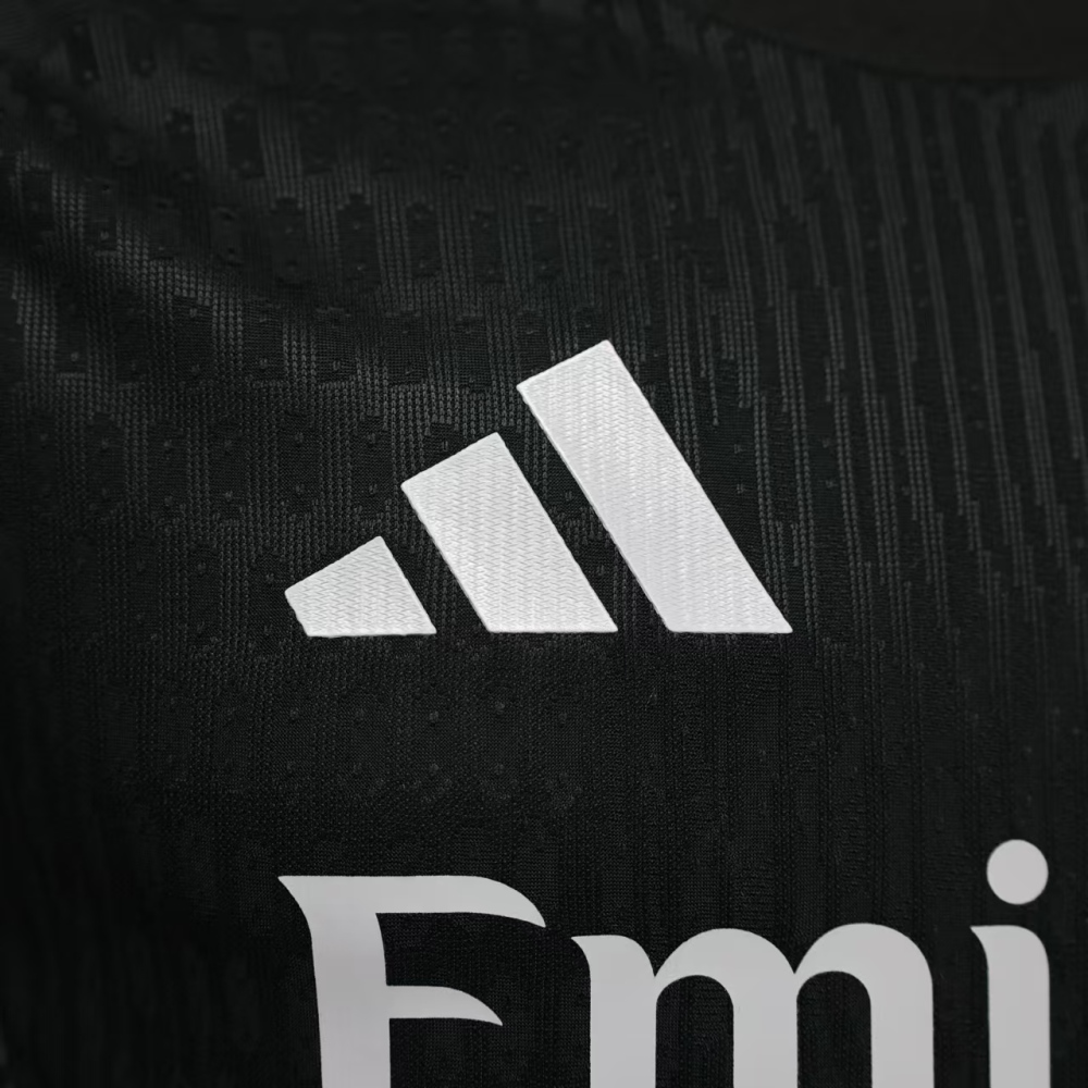 Real Madrid 26-27 Goalkeeper Football Jersey Player Version