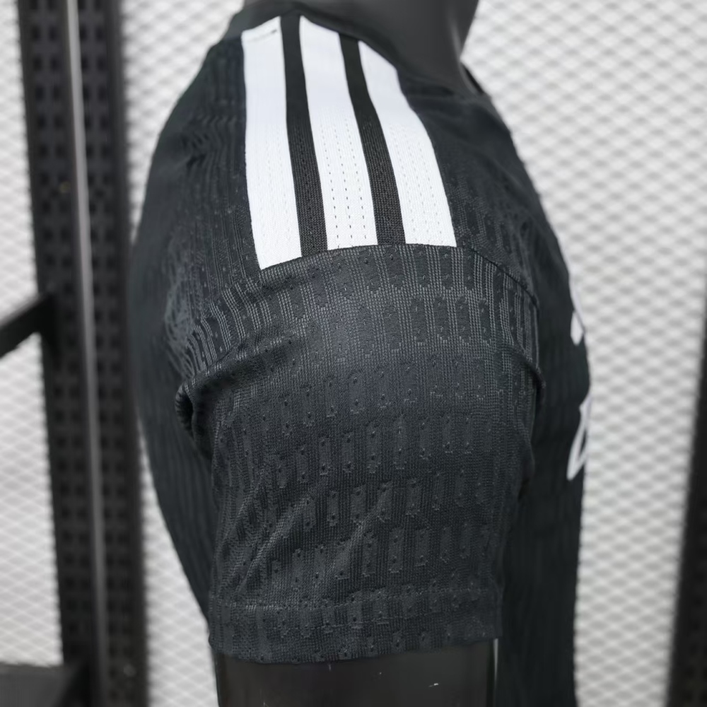 Real Madrid 26-27 Goalkeeper Football Jersey Player Version