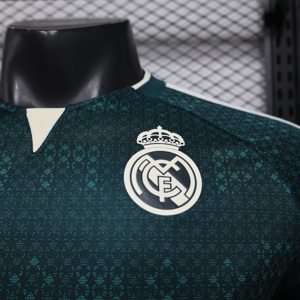 Real Madrid 2026-27 away jersey player version