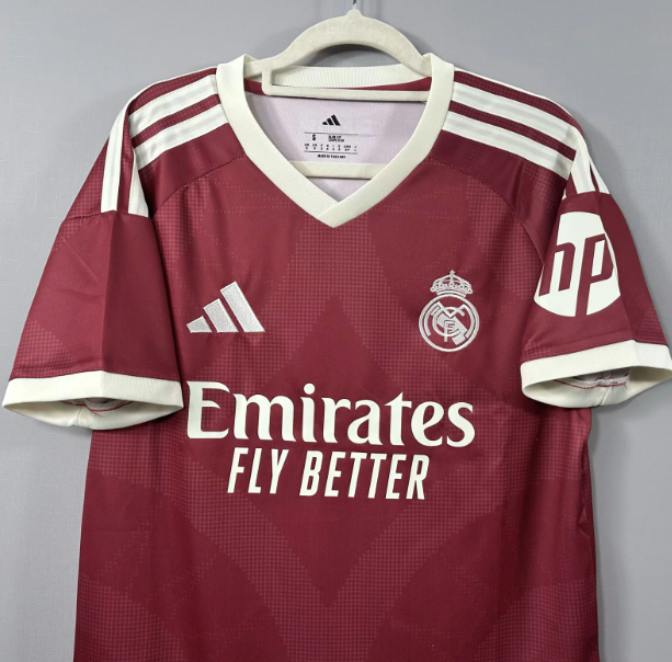 Real Madrid 2026-27 season second away football jersey fan version