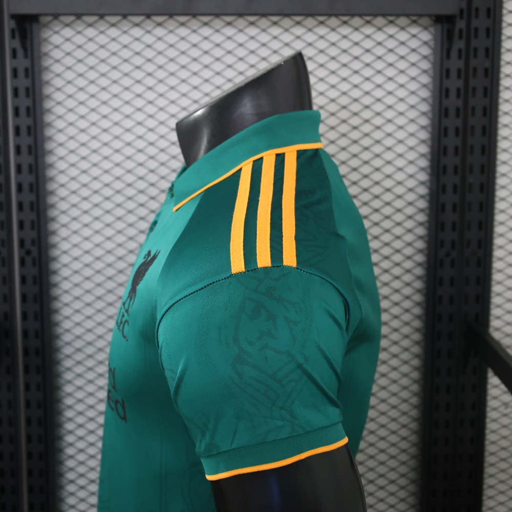 26-27 Liverpool Casual Retro Style Football Jersey