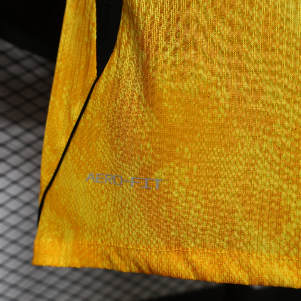 Barcelona 26-27 Season Yellow Special Edition Football Player Edition