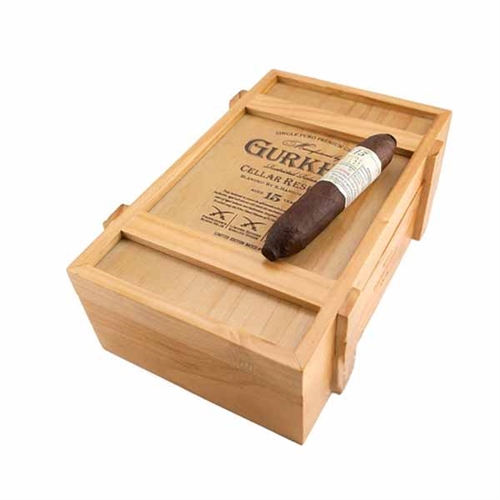 米盒 GURKHA CELLAR RESERVE AGED 15 YEARS SOLARA DOUBLE ROBUSTO 20s 廓尔喀 15年窖藏双罗伯图 20支/盒