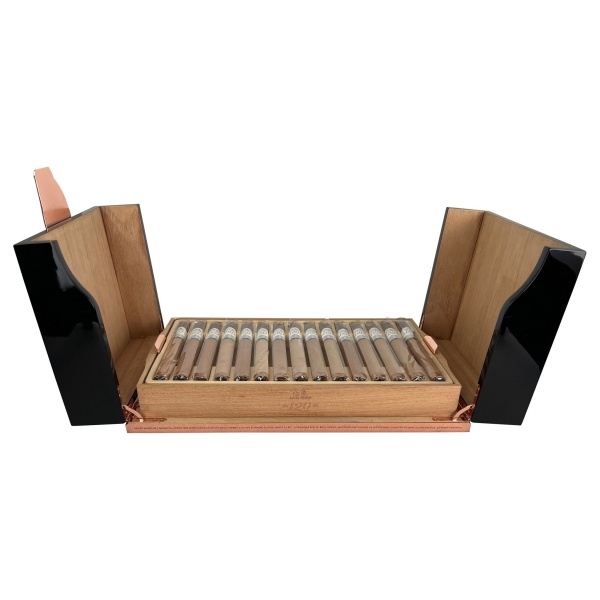 La Aurora 120 ANNIVERSARY LANCERO LIMITED EDITION 15s 狮子王 120周年限量版 长矛 15支/盒