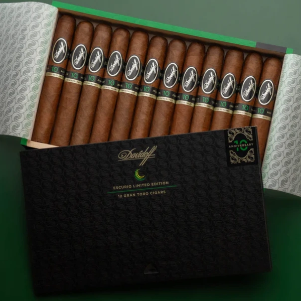 Davidoff Escurio 10th Anniversary Limited Edition 12s 大卫杜夫 埃斯库里奥 十周年限量版 12支/盒