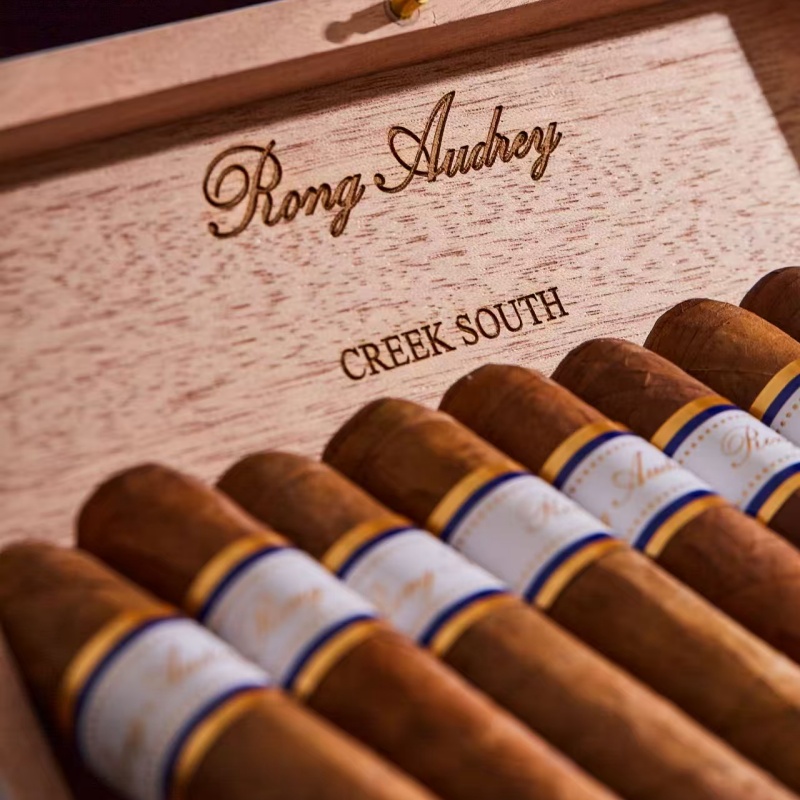 Rong Audrey Creek South Robusto 20s 融恩奥黛丽 灵溪之南 罗布图 20支/盒