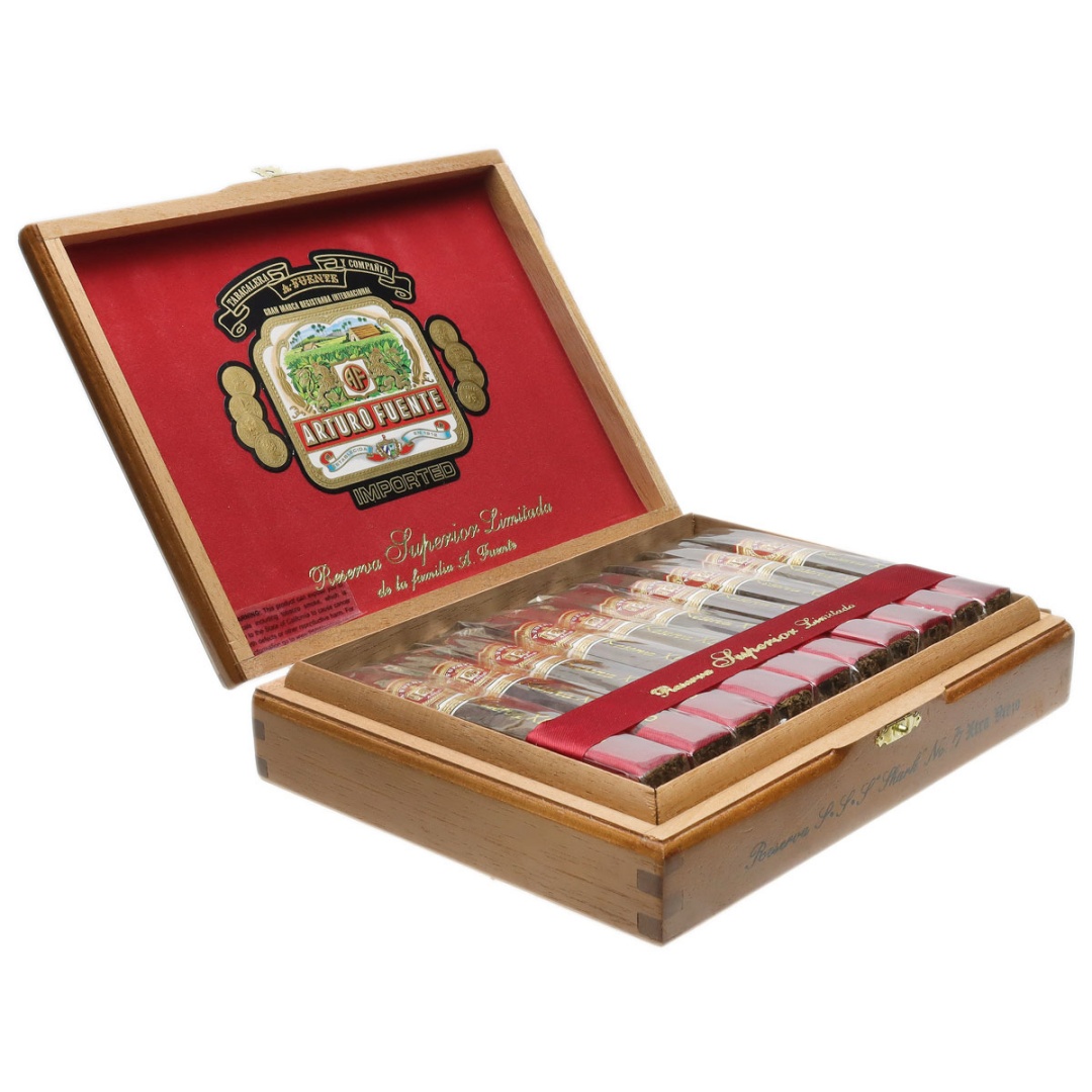 Arturo Fuente Reserva Anejo SSS Shark #77 Xtra Viejo 20s 阿图罗·富恩特 官陈77 鲨鱼 20支/盒