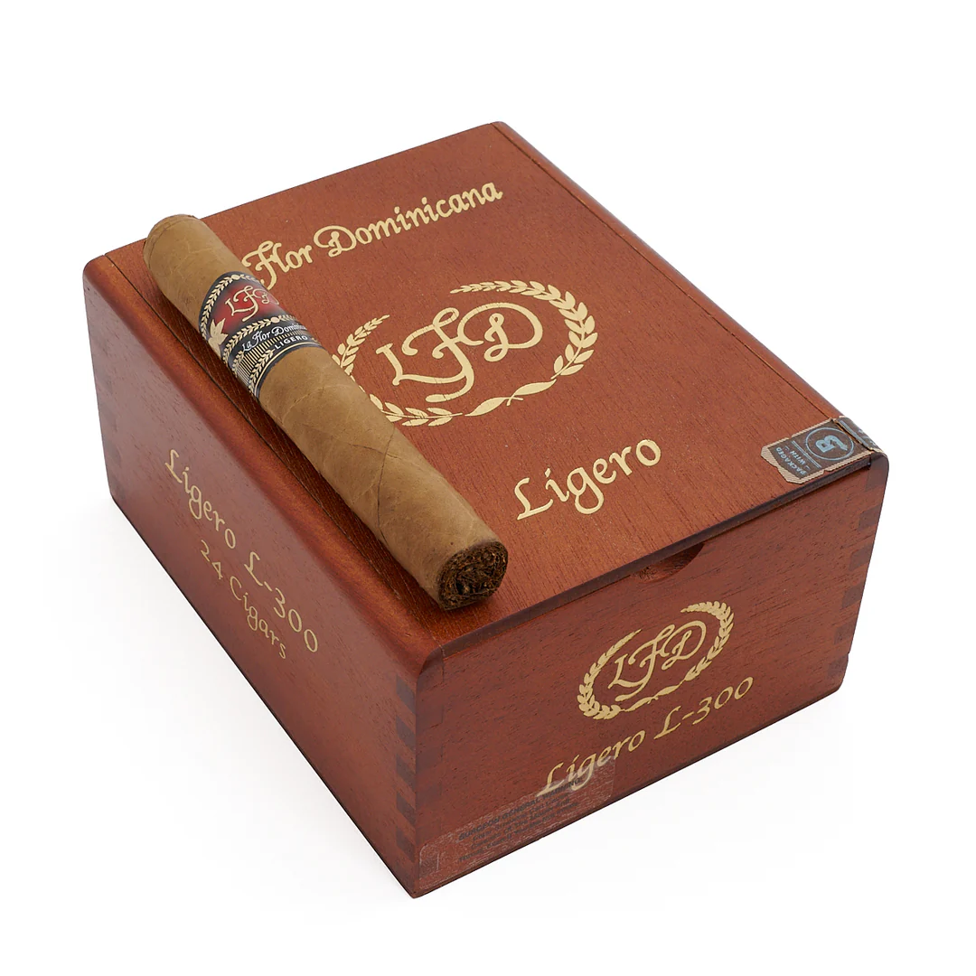 La Flor Dominicana Ligero L-300 24s 多米尼加之花 顶叶 L-300 24支/盒