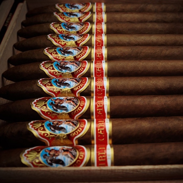 God Of Fire Cigar｜God Of Fire by Carlito Piramide 火神卡利托 金字塔 10支/盒