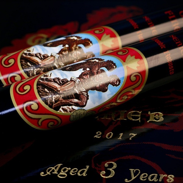 God of Fire Cigar ｜ Serie B Double RObusto Tubo 火神B系列 雙羅布圖 8支/盒
