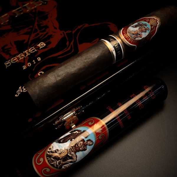 God of Fire Cigar ｜ Serie B Double RObusto Tubo 火神B系列 雙羅布圖 8支/盒