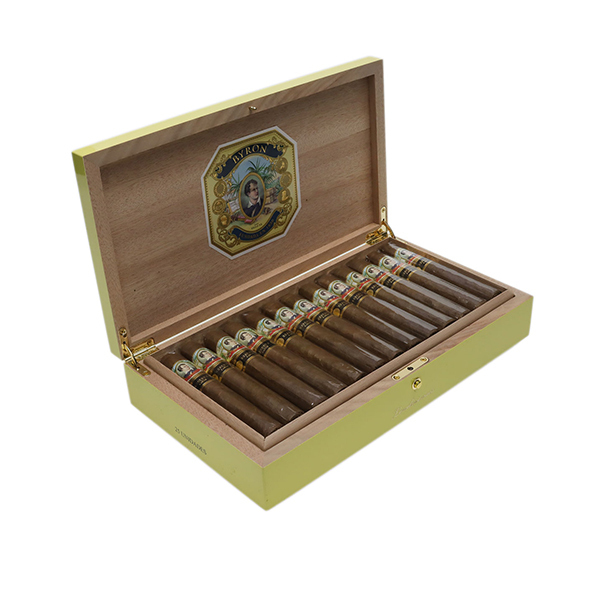 Byron 20th Century Londinenses 25s 拜伦 20世纪伦敦人 25支/盒 （澳门自提）