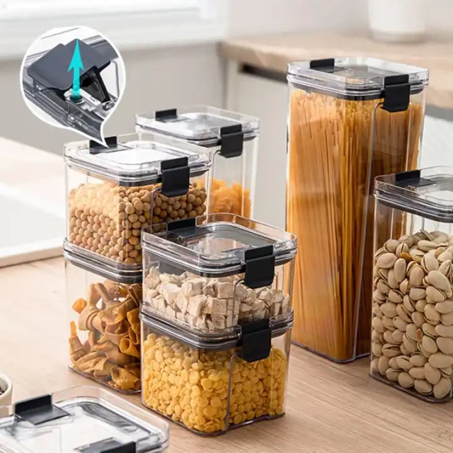 Food storage containers