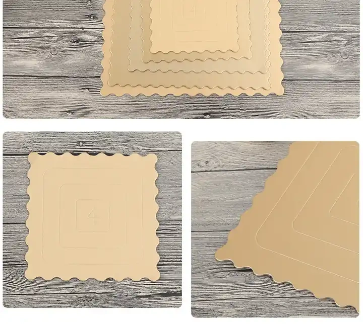 Golden square 35cm cake mat