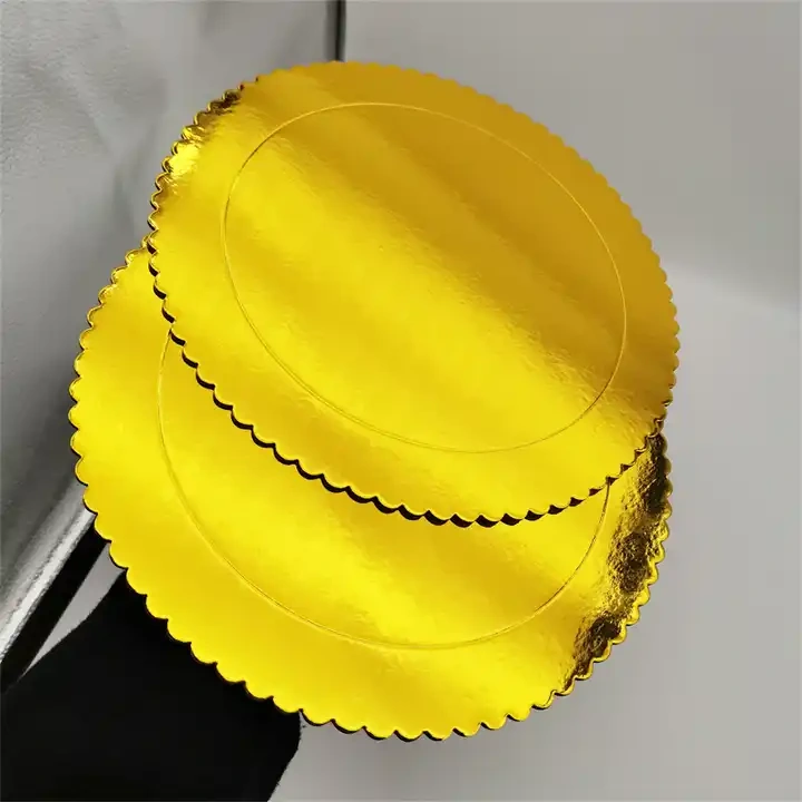 Golden round 12cm cake mat