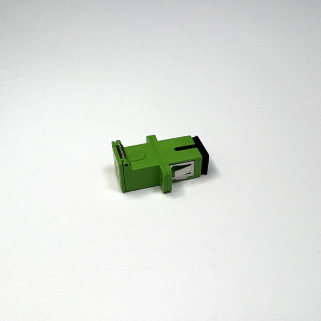 Adaptateur SC/APC avec obturateur automatique anti-poussière vert