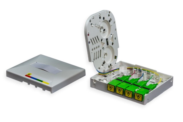 Placa frontal de conector de fibra óptica FF-FOS4C para cable interior de 4 núcleos para montaje en pared