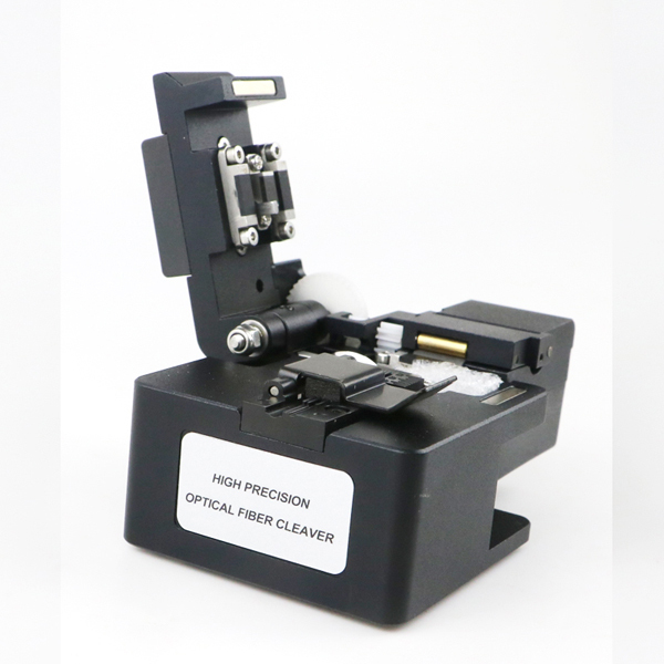 FF-70T Tagliatore di fibre semiautomatico per fibre monomodali lama resistente per oltre 48000 tagli
