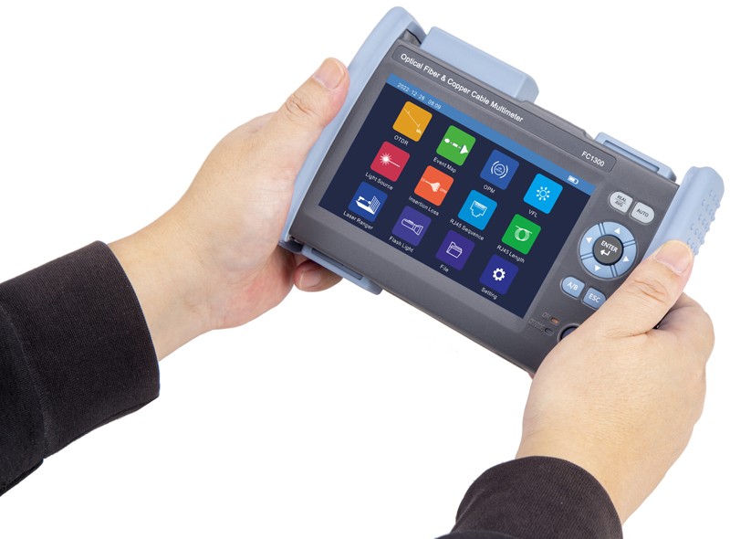 FC1300 Fiber & Copper Multimeter