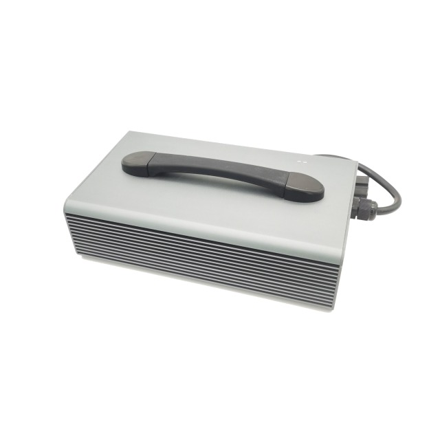 Smart 25.2V 15A lithium Battery Charger Dustproof type for 6S Li-ion battery charging