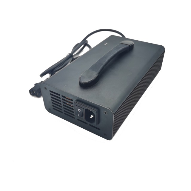 Smart design 50.4V 10A Lithium battery charger For 12S Li-ion Battery charging