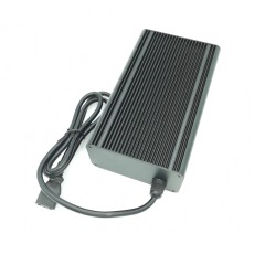 Smart Dustproof design 75.6V 4A Lithium battery charger For 60V 18S Li-ion Battery charger Electric Scooter E-bike motorcycle