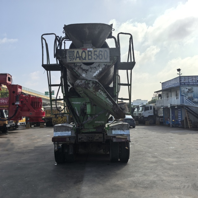 HOWO Concrete Mixer Truck 12cbm