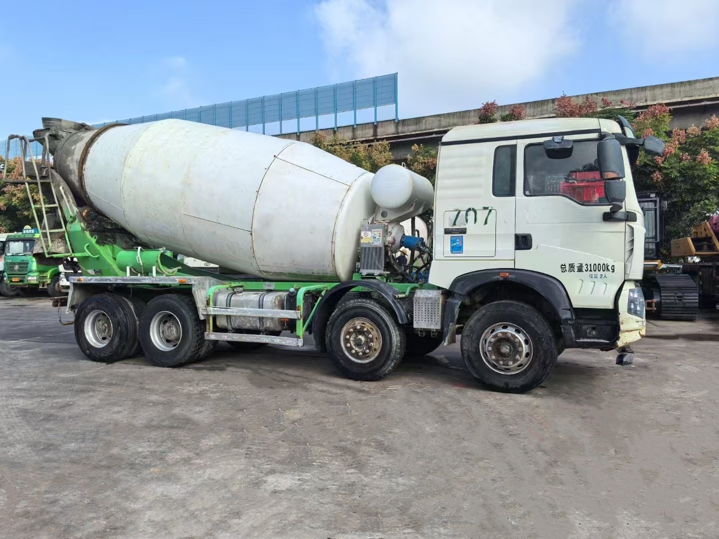 HOWO Concrete Mixer Truck 12cbm