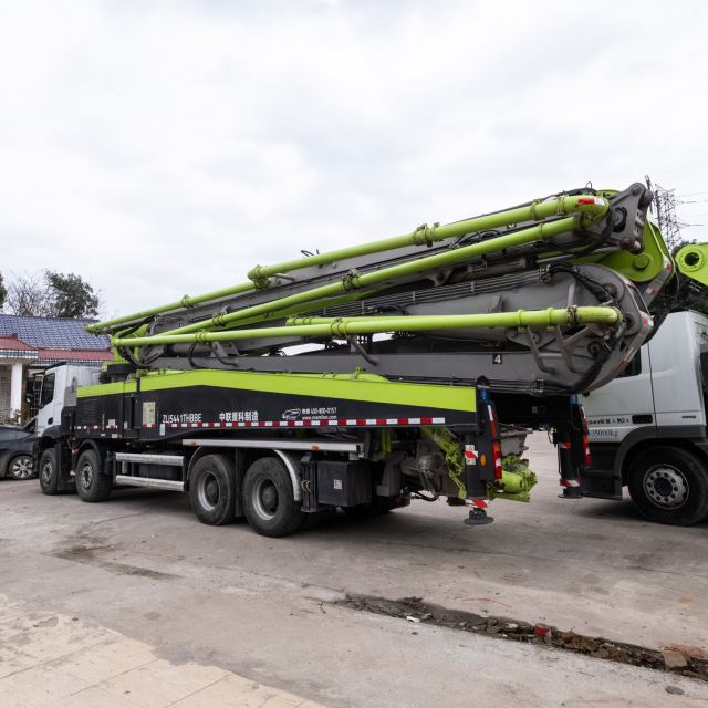 Zoomlion Concrete Pump Truck 62m