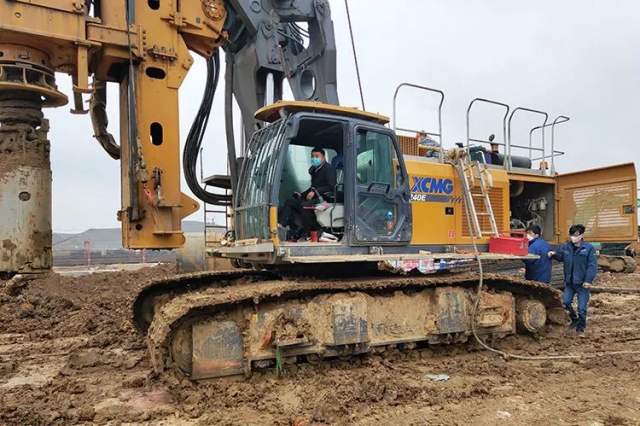 XCMG Rotary Drilling Rig 240kN.m