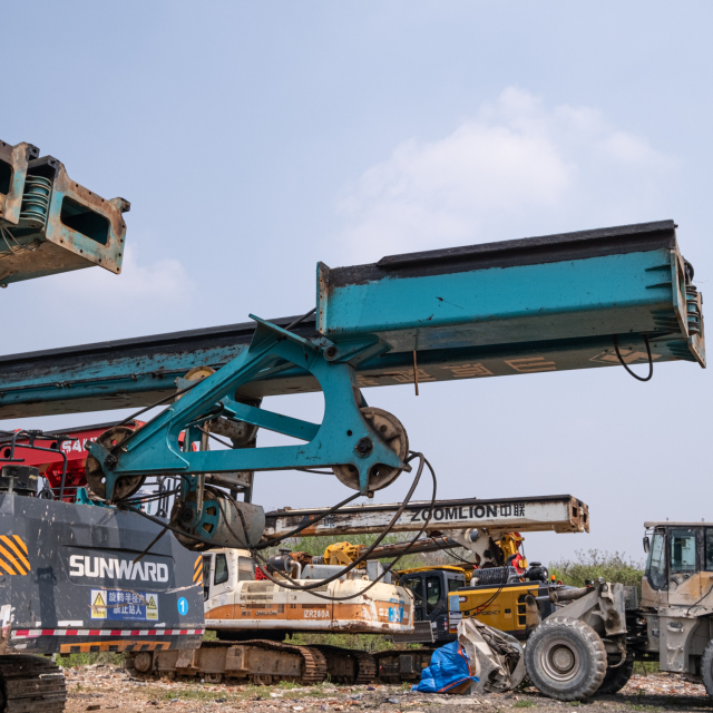 SWDM Rotary Drilling Rig 320kN.m